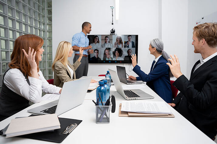 نکات خرید وبکم برای جلسات ویدئو کنفرانس